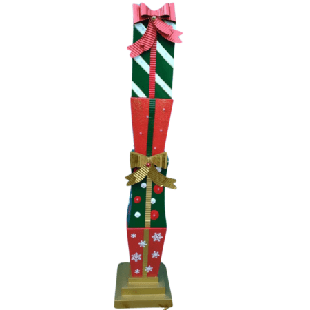 1 Large present pillar with battery lights